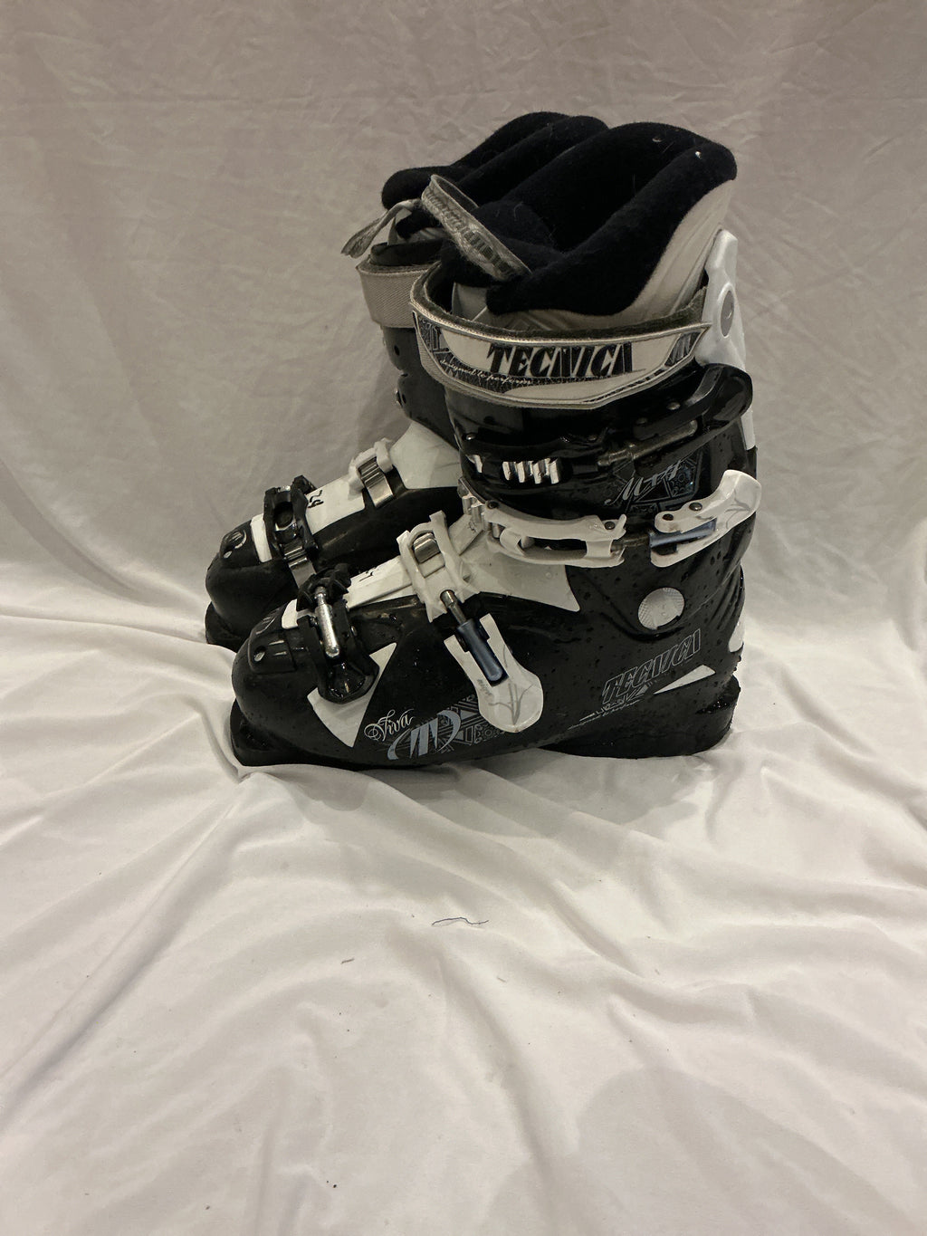 24.5 Used Ski Boots